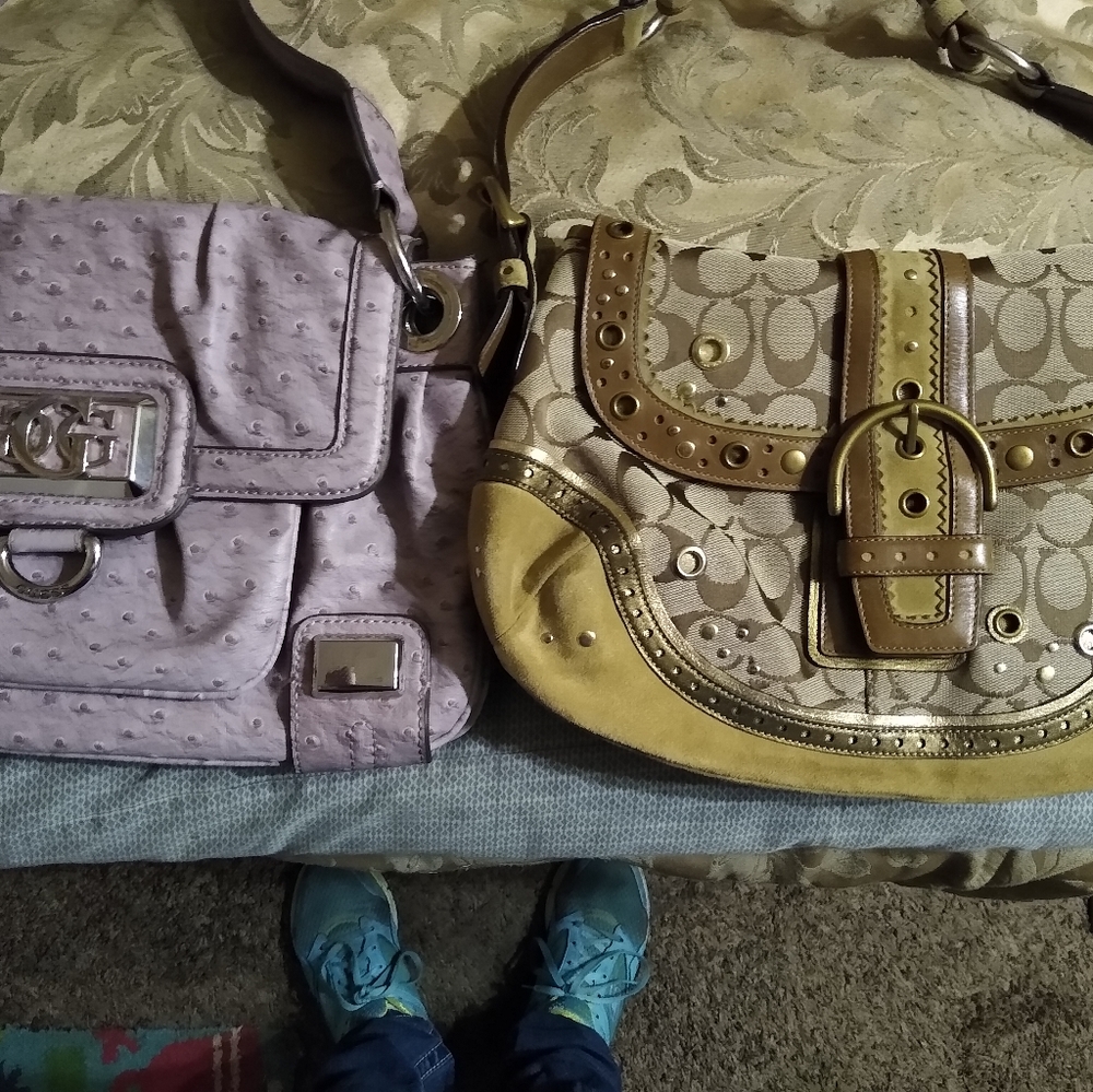 Purses - Picture 3 of 7